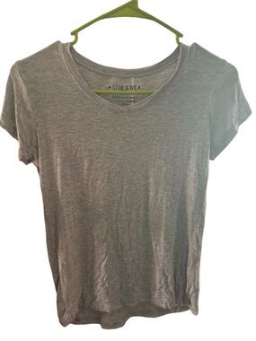 Girls' Short Sleeve V-Neck Tee in Gray